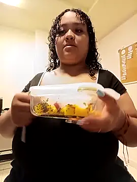 KITY HILL online show from 04.17.26