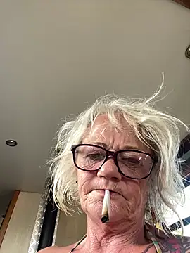 Snapshot of ladyboatlady chatting on 06.23.26 ladyboatlady online show from 06.23.26
