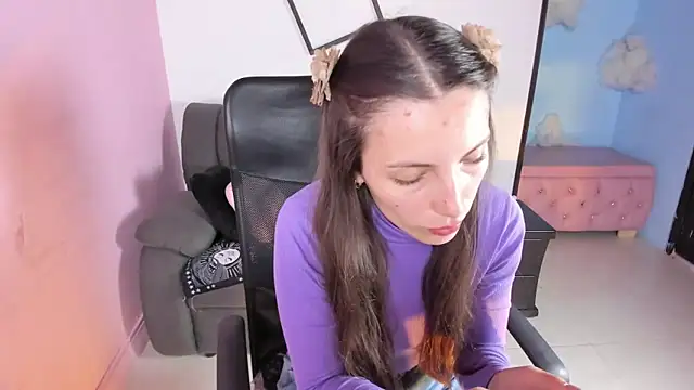 paula miler1 online show from 02.04.26