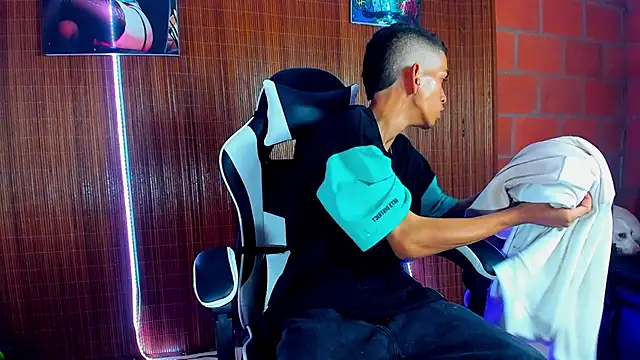 briamhoconor xh online show from 02.15.26