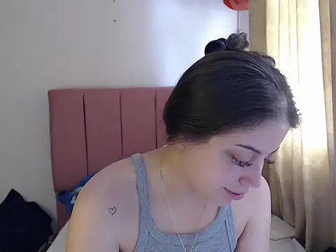 Snapshot of Alaina_Blessed chatting on 09.17.25 Alaina Blessed online show from 09.17.25