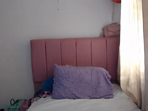 Snapshot of Alaina_Blessed chatting on 09.27.25 Alaina Blessed online show from 09.27.25