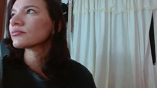 Snapshot of BriggiteSkyAngels chatting on 10.23.25 BriggiteSkyAngels online show from 10.23.25