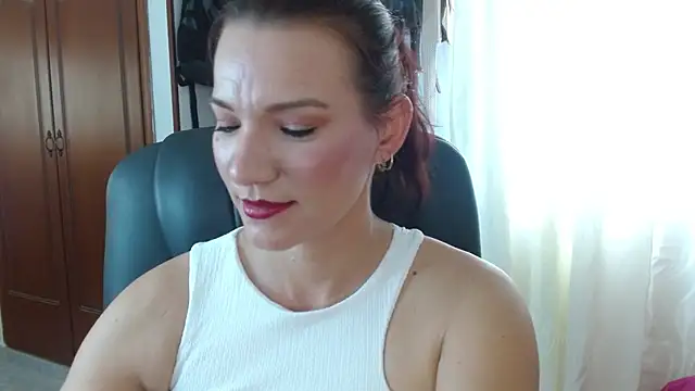 Snapshot of BriggiteSkyAngels chatting on 10.26.25 BriggiteSkyAngels online show from 10.26.25