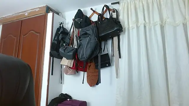 Snapshot of BriggiteSkyAngels chatting on 11.10.25 BriggiteSkyAngels online show from 11.10.25