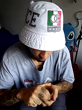 Tattoboy19cm online show from 03.02.26