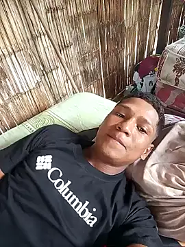 Snapshot of Davir2001 chatting on 02.21.26 Davir2001 online show from 02.21.26