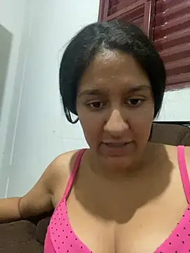 Snapshot of Casaljovem1 chatting on 10.21.25 Casaljovem1 online show from 10.21.25