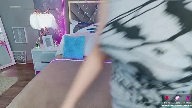 Ketrin Jones online show from 03.10.26