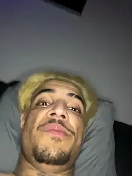 Snapshot of luluycoco chatting on 10.05.25 luluycoco online show from 10.05.25