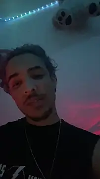 Snapshot of luluycoco chatting on 10.24.25 luluycoco online show from 10.24.25