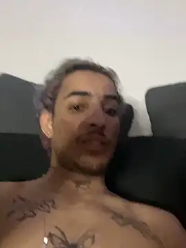 Snapshot of luluycoco chatting on 11.15.25 luluycoco online show from 11.15.25