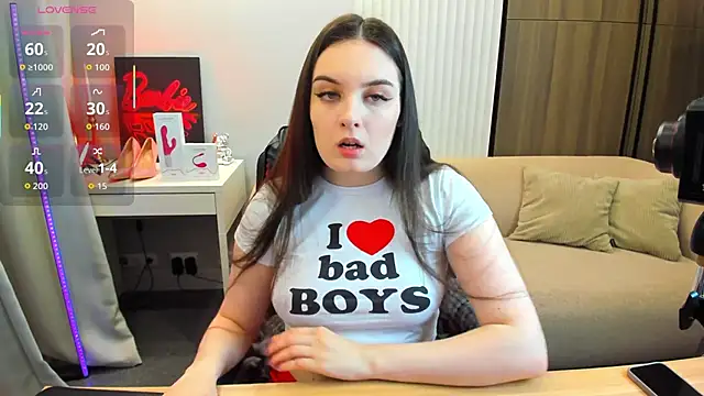 Snapshot of _Shy_Jenny_ chatting on 10.05.25 Shy Jenny online show from 10.05.25