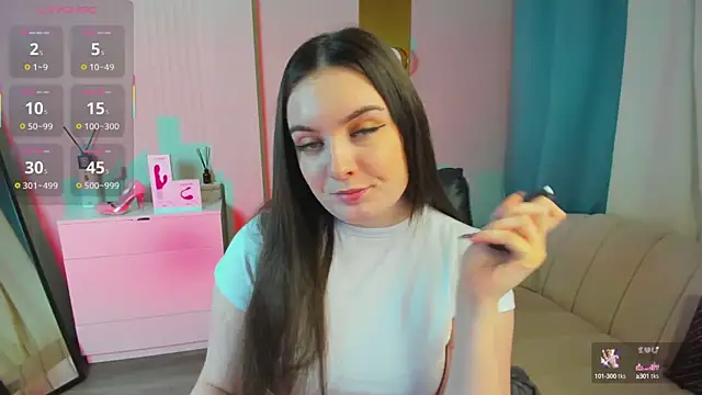 Snapshot of _Shy_Jenny_ chatting on 10.11.25 Shy Jenny online show from 10.11.25