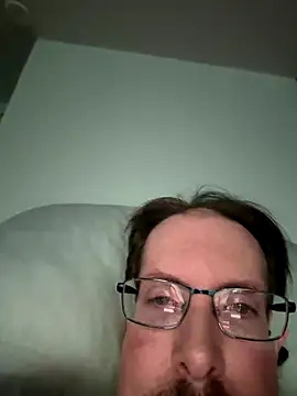 Snapshot of JJG327 chatting on 09.10.25 JJG327 online show from 09.10.25
