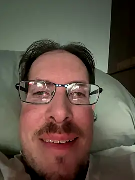 Snapshot of JJG327 chatting on 09.17.25 JJG327 online show from 09.17.25