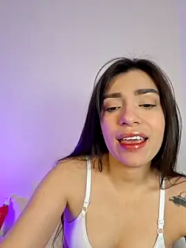 AmaiaSalvatore online show from 10.05.25