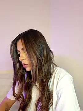 AmaiaSalvatore online show from 10.09.25