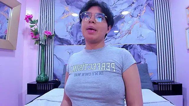 Emmaa Lex online show from 09.23.25