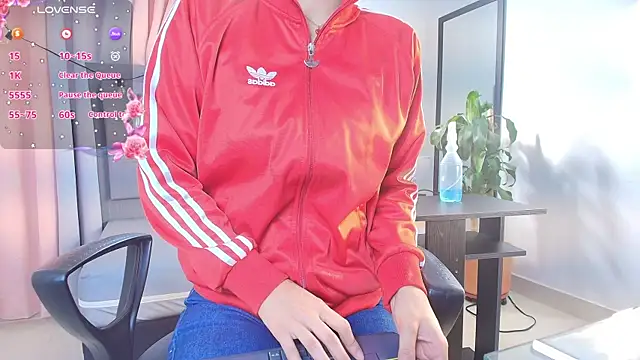 saray reese online show from 09.13.25