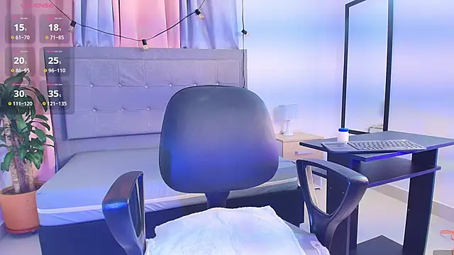 saray reese online show from 10.24.25