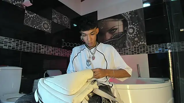 Lucass Blaze online show from 09.24.25