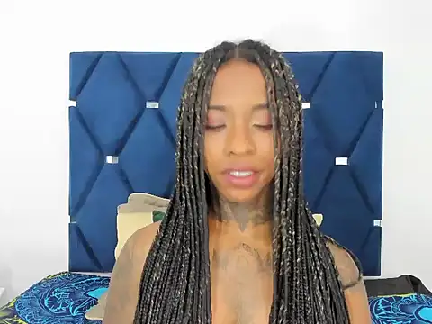 Pauline Fox online show from 10.15.25