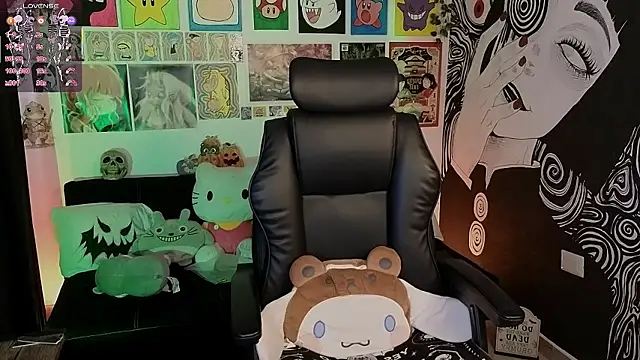 Yuhwan  online show from 10.23.25