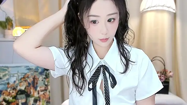 Snapshot of lumi65 chatting on 10.15.25 lumi65 online show from 10.15.25