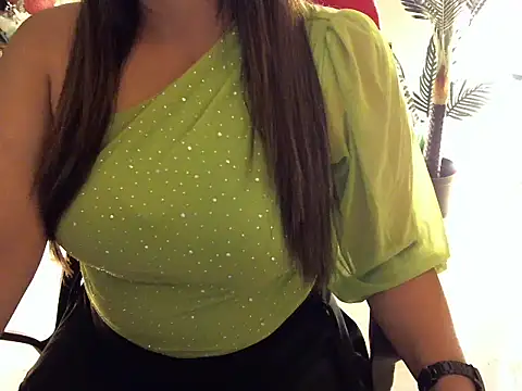 Snapshot of Afsara_777 chatting on 10.14.25 Afsara 777 online show from 10.14.25