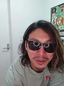 specialz0831 online show from 11.17.25