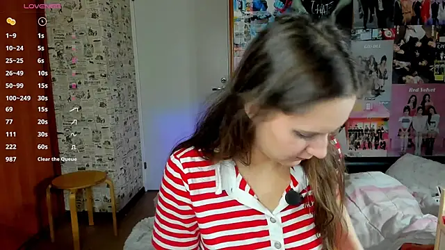 LucyRose3 online show from 10.27.25