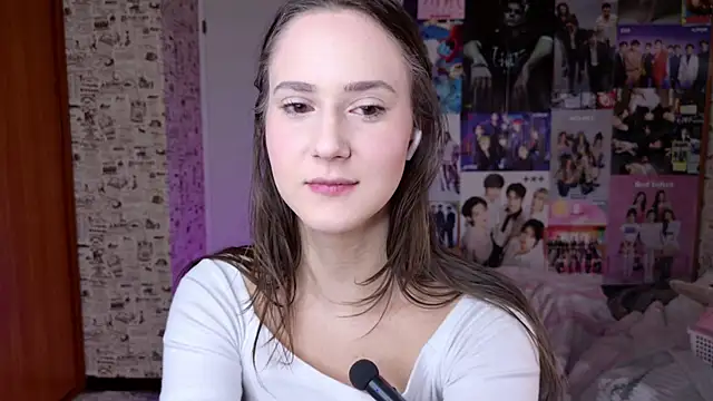 LucyRose3 online show from 12.16.25