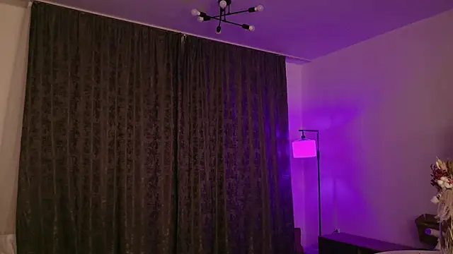 LucyRose3 online show from 02.09.26