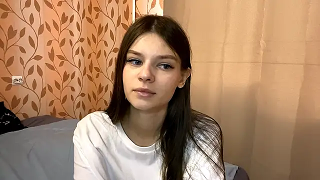 Snapshot of Kate_best chatting on 09.19.25 Kate best online show from 09.19.25