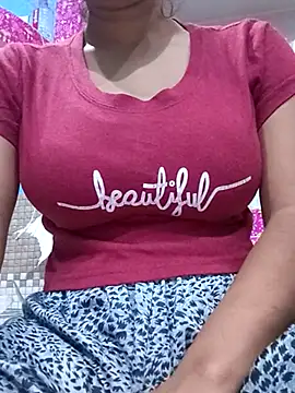 Snapshot of Mynidhiji chatting on 10.18.25 Mynidhiji online show from 10.18.25