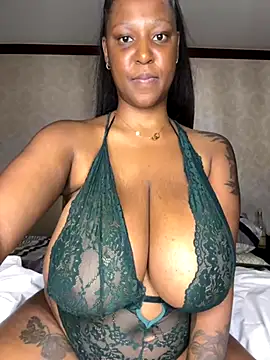 sexyBoobies98 online show from 10.30.25