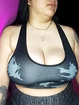 Snapshot of kittenFreyja_ chatting on 10.06.25 kittenFreyja online show from 10.06.25