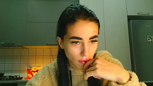 EvaMelnik online show from 09.29.25