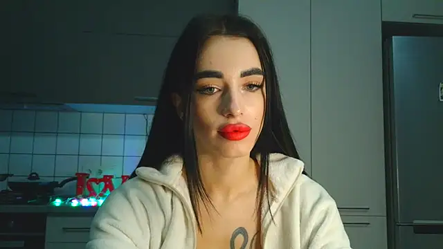 EvaMelnik online show from 10.17.25