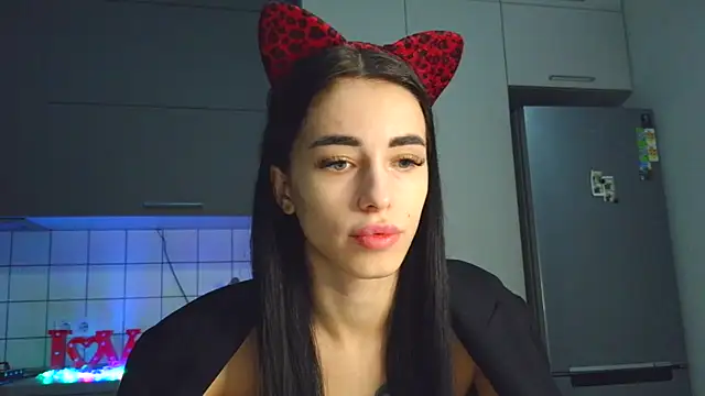 EvaMelnik online show from 10.24.25