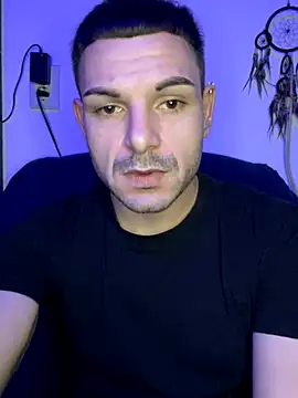 Snapshot of grande19c chatting on 10.13.25 grande19c online show from 10.13.25