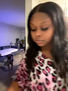 Snapshot of Juicystorm chatting on 10.31.25 Juicystorm online show from 10.31.25