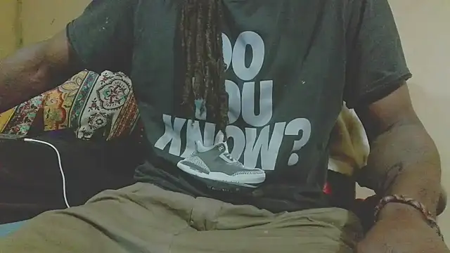 EYEzIAM online show from 04.22.26