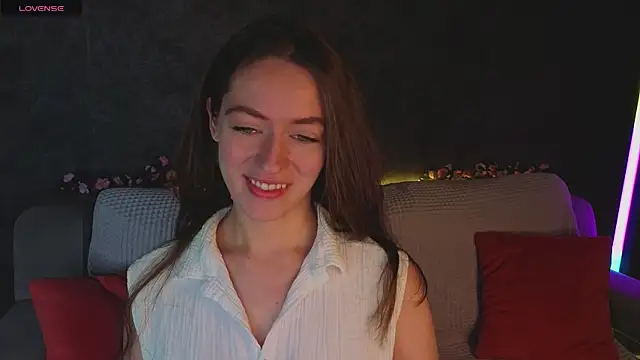 Snapshot of Agnes_Wells chatting on 06.06.26 Agnes Wells online show from 06.06.26