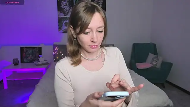 evashiny  online show from 11.28.25