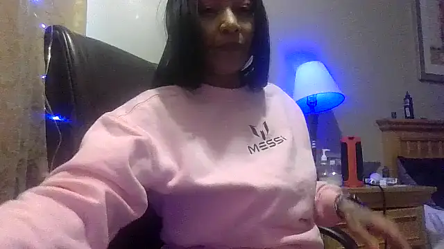 Snapshot of Flossee chatting on 03.02.26 Flossee online show from 03.02.26