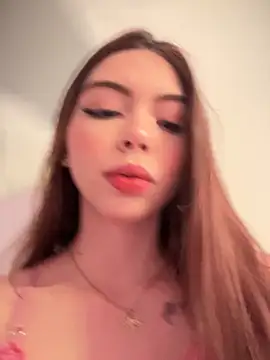 Snapshot of Anita-vega chatting on 10.04.25 Anita-vega online show from 10.04.25