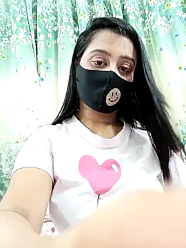 Snapshot of Prova-2 chatting on 09.24.25 Prova-2 online show from 09.24.25