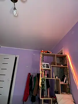 Snapshot of KassandraTress chatting on 10.26.25 KassandraTress online show from 10.26.25